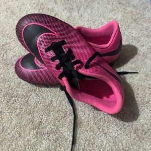 Nike soccer shoes 1.5 youth